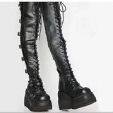 Bottes Gothiques Longues à Talons Platforme - Antre Gothique