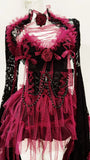 Robe Gothique en Dentelle avec Détails en Roses et Perles - Antre Gothique