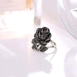 Bague Gothique <br /> en forme de Rose avec des Diamants