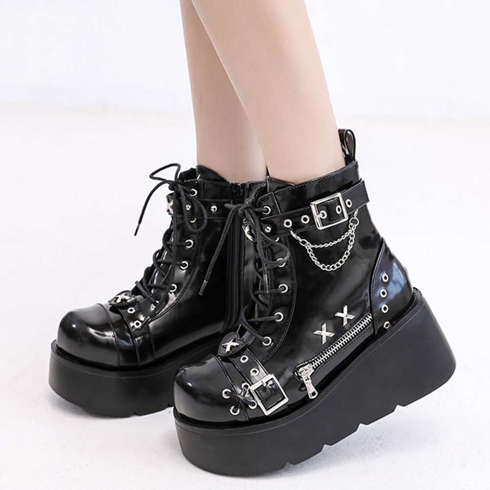 Heart Stealer Platform Gothic Boots L'Antre Gothique