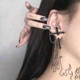 Boucle d'Oreille Gothique <br /> Croix