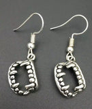 Boucle d'Oreille Gothique <br /> Dent de Vampire
