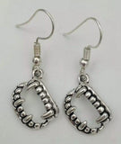 Boucle d'Oreille Gothique <br /> Dent de Vampire