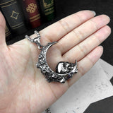 Gotische Halsketten<br> Halbmondschädel