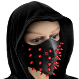Gotische Maske<br> Rote Nieten