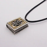 Pendentif Gothique <br /> Livre de Sorts Nécromancien