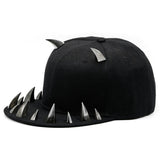 Casquette Gothique <br /> Corne
