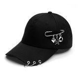 casquette gothique avec épingle