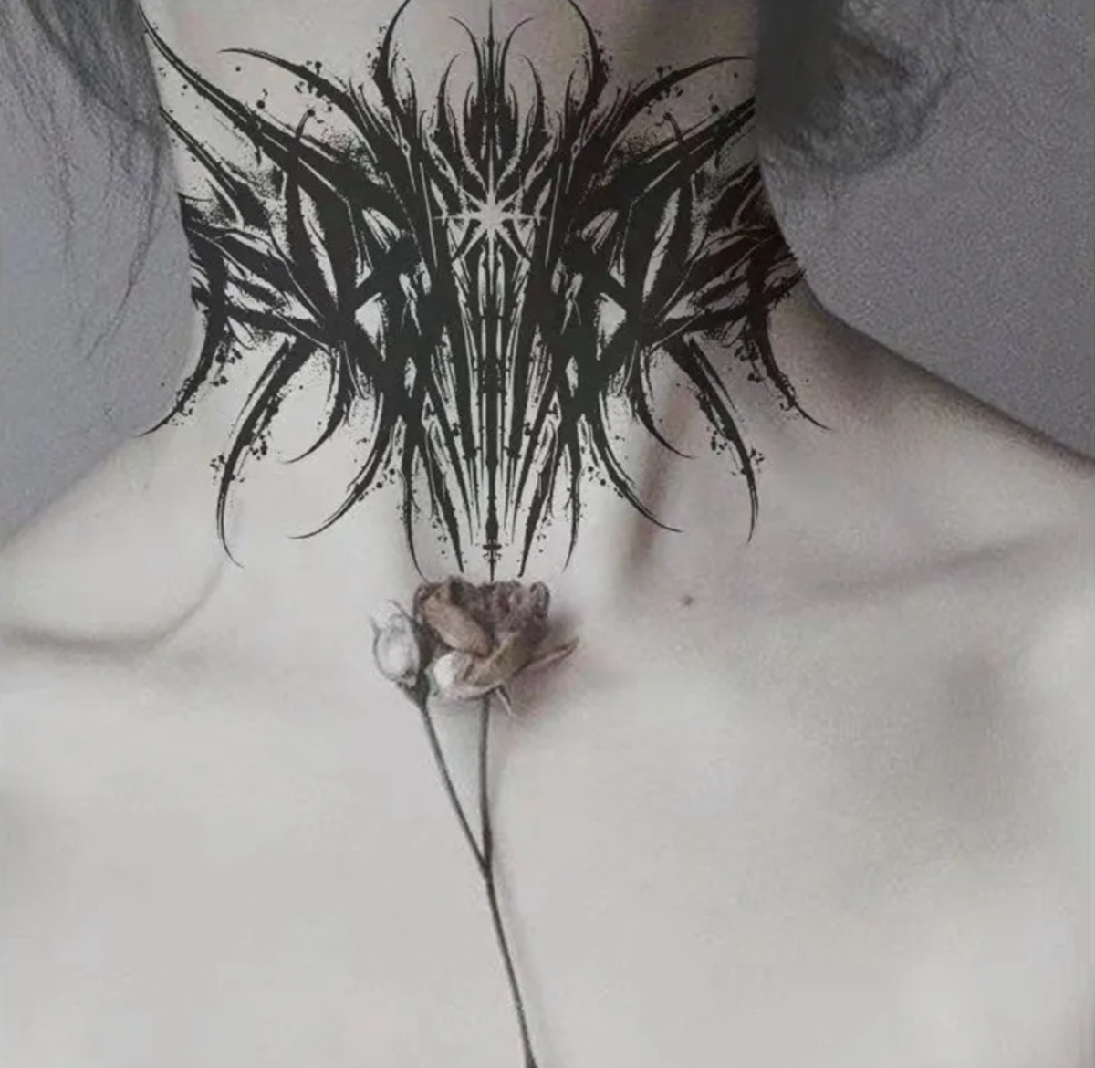 Tatouage Gothique Femmenull
