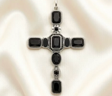 Pendentif Gothique "Croix Nocturne" – Argent 925 & Zircons Noirs - antre gothique