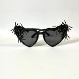 Lunettes de soleil gothiques cœur avec araignées en relief