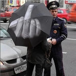 Gotischer Mittelfinger-Regenschirm