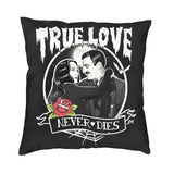Housse de Coussin Gothique – Morticia Addams