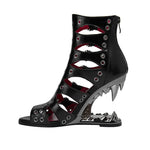 Sandales Gothiques Talon Griffe Métallique – Cuir Noir & Détails Œillets