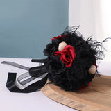 Bouquet de mariée gothique – Fleurs noires et rouges