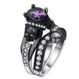 Gotischer Ring<br> Totenkopf und Diamant