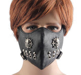 Gotische Maske<br> aus Leder